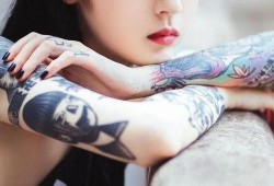 抖音网红纹身吃瓜,揭秘纹身背后的故事与争议